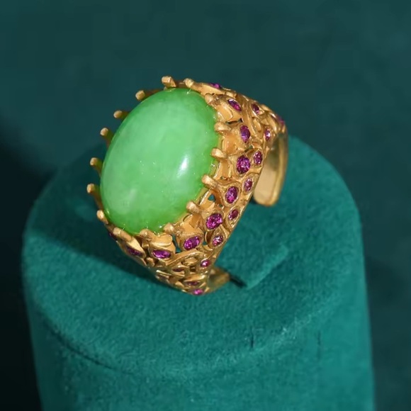 Imperial Jade Emerald Dynasty Antique Brass Masterpiece Ring - Picture 3 of 7